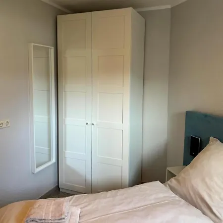 Upland-living شقة